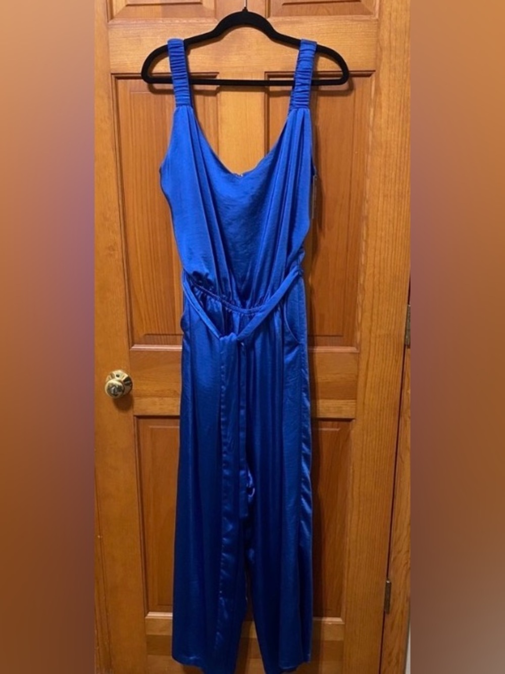 NWT Vince Camuto Plus Size Satin Cropped Jumpsuit - Picture 4 of 4